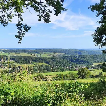 Bed & Breakfast La Maison Vienvenue - Bike, Hike And Meet Alike *