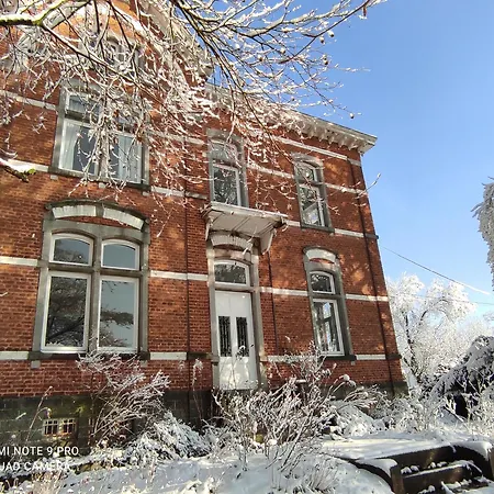 Bed & Breakfast La Maison Vienvenue - Bike, Hike And Meet Alike