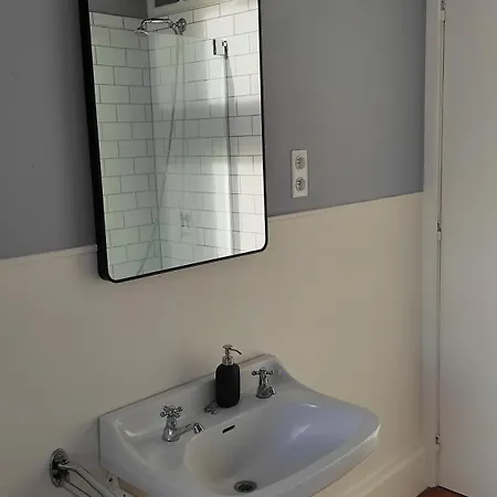 La Maison Vienvenue - Bike, Hike And Meet Alike Bed & Breakfast